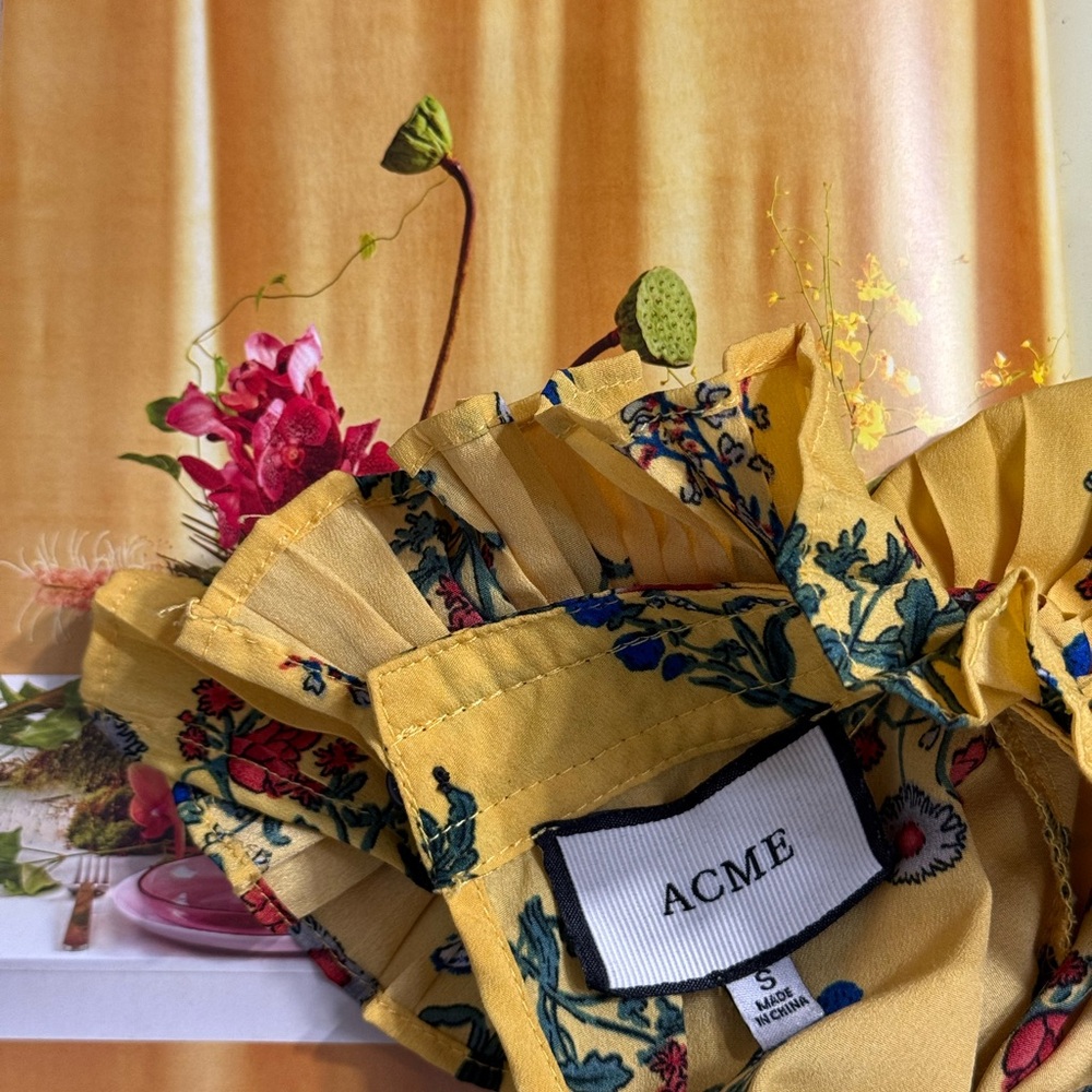 Acme Floral Yellow Ruffle Blouse - Picture 16 of 16